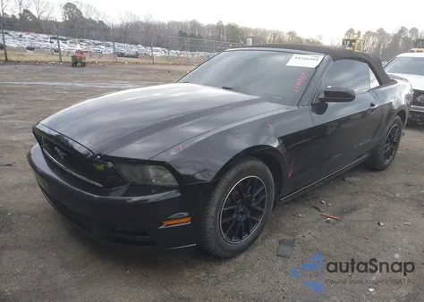 2014 Ford Mustang V6 Premium z USA, uszkodzony, nr VIN 1ZVBP8EM1E5262552
